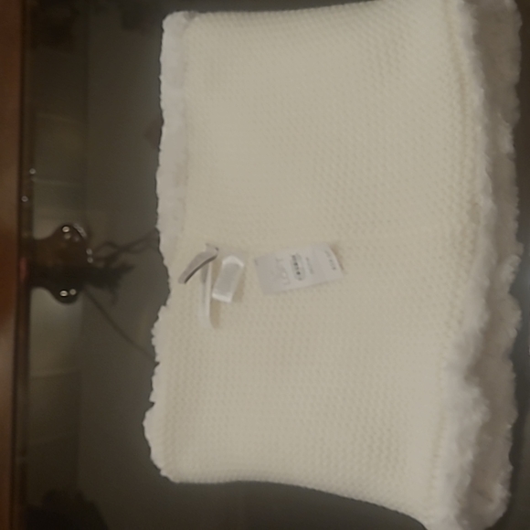 Loft Infinity Scarf - Picture 5 of 5